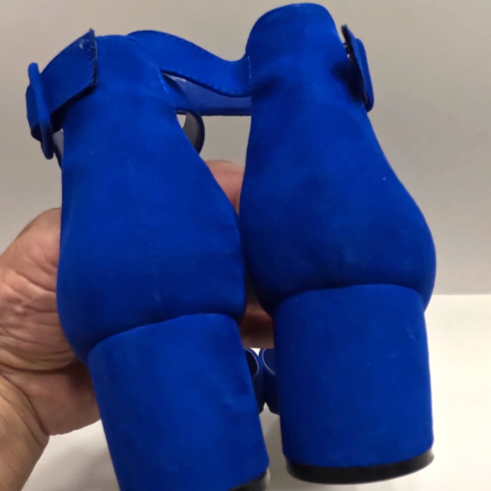 DREAM PAIRS HEELS CHUNKY  BLOCK SUEDE SANDALS  WOMEN SIZE 8  ROYAL BLUE COLOR - Picture 3 of 3